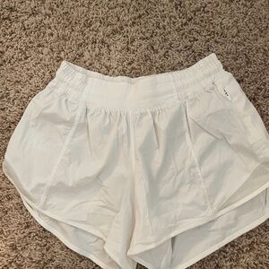 Lululemon Hotty Hot Shorts size 4